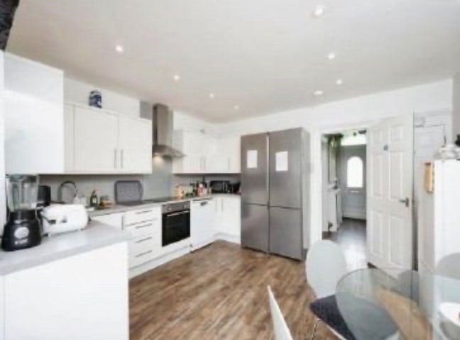 Studio style Share house – Must See! Main Photo