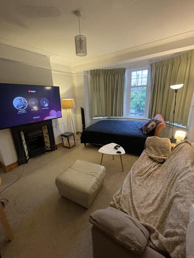 Big Double Room in Palmers Green Main Photo