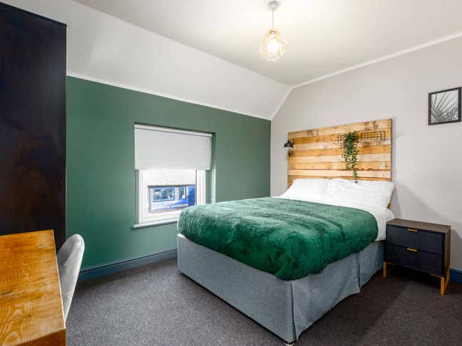 Ensuite Rooms Available 🏡 Ridgeway House Main Photo