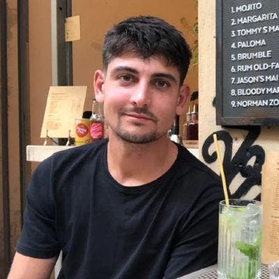 Hi there, I'm Lance and I'm a physio. I'm loo... Main Photo