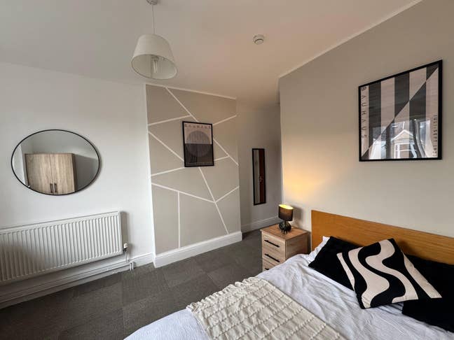 Modern and Airy Room to Rent / All Bills Included Main Photo