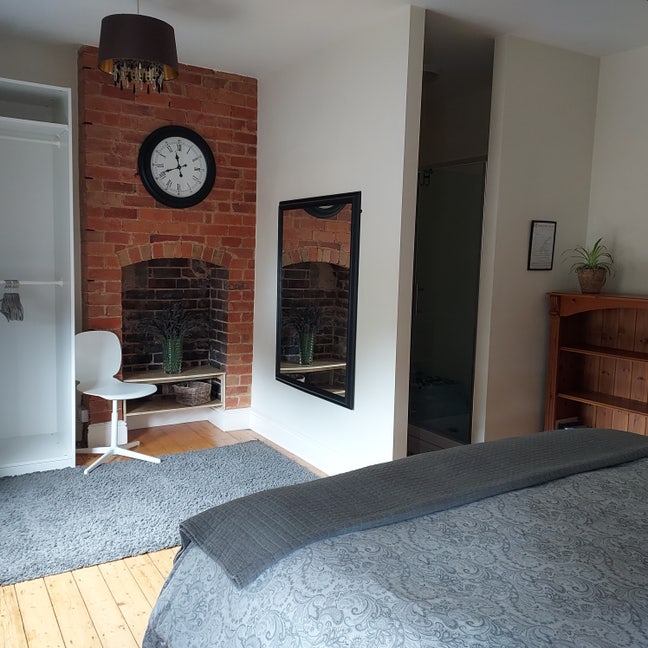 Victorian Home in Highgate  Main Photo