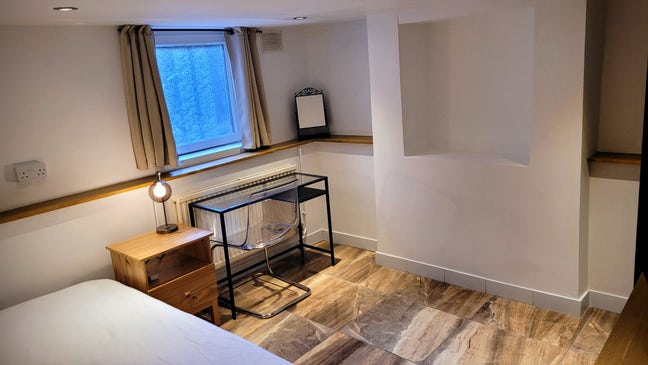 Beautiful Double Room in East Oxford Main Photo