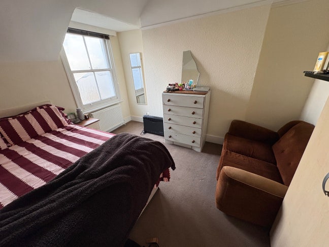 3 week sublet in Parsons Green  Main Photo