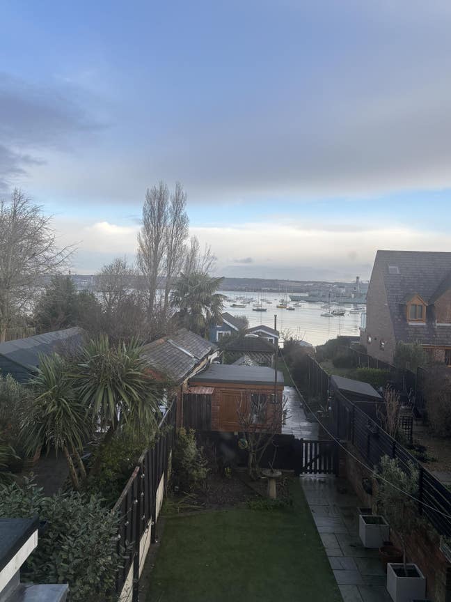 Double room with harbour views  Main Photo