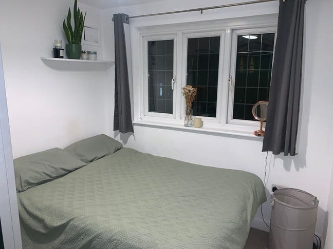 Double Room with Living Room in Streatham! Main Photo