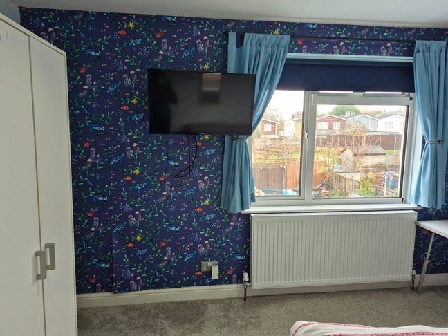 Large Double Room  - Female Tenant Preferred Main Photo