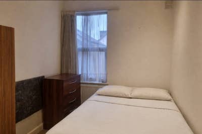 Bright Double Room to Rent – Cricklewood, NW2 3EJ Main Photo