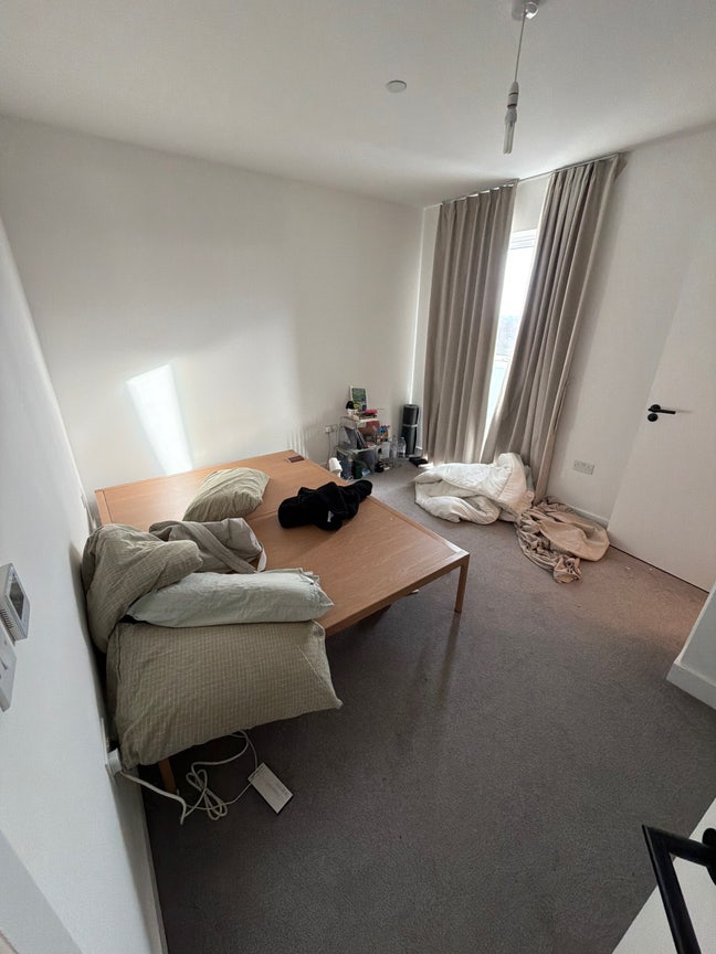 Renting out en-suite    Main Photo