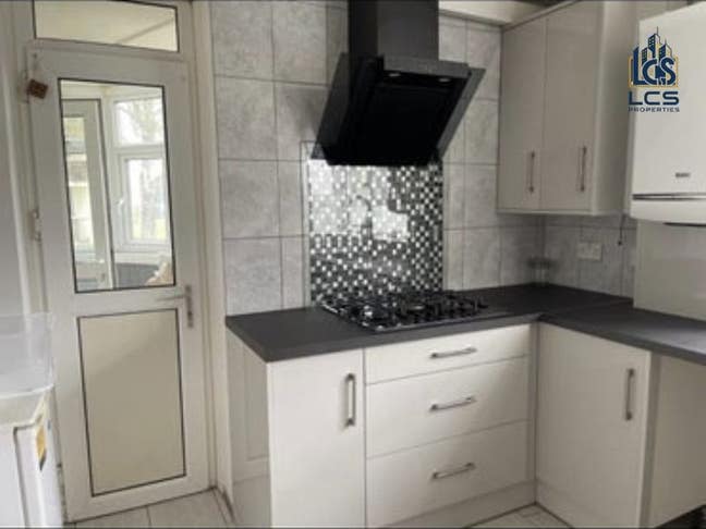 Spacious Double Room Main Photo