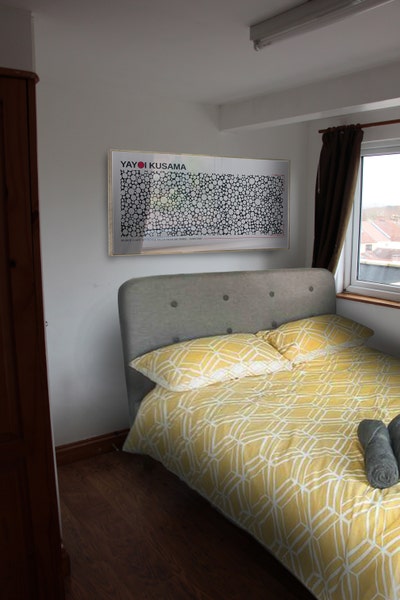 Double Room in Large Tidy House, Great View!! Main Photo