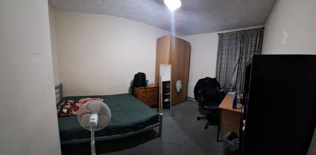 Immediate move-in in a Fully furnished double room Main Photo