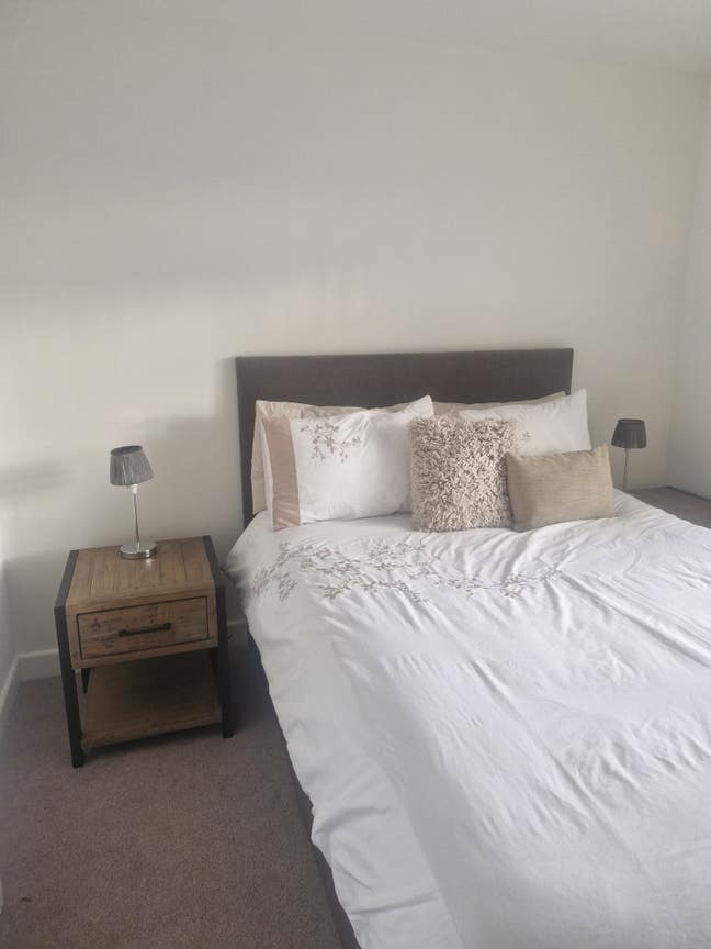 Spare room in West Bridgford House  Main Photo