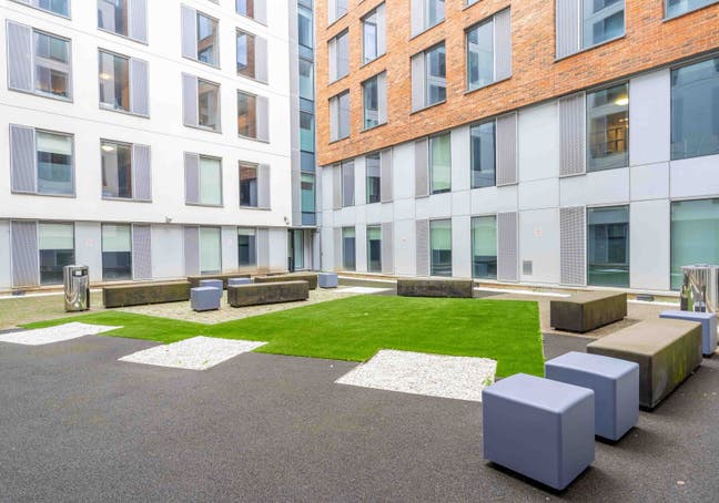 Private (not shared) Bronze En Suite Plus room ava Main Photo