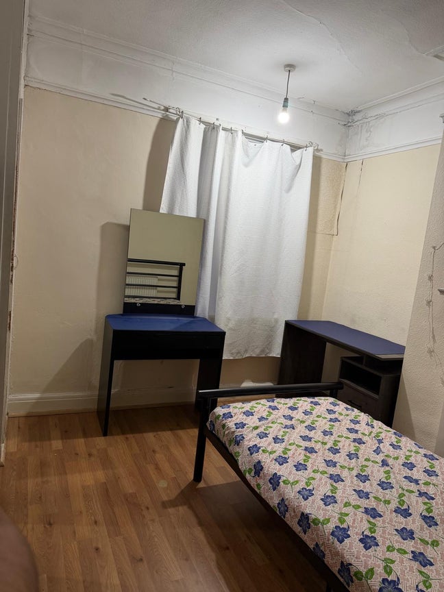 Double Room for Let Near North Wembley Station Main Photo