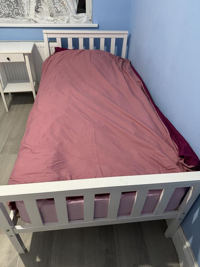 Single Room For Rent Main Photo