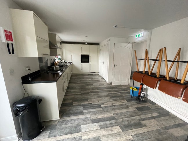 🌟Modern & Stylish House-Share🌟CW2 Main Photo