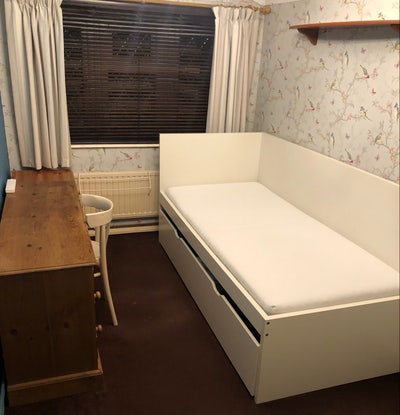 Single Furnished Room Main Photo