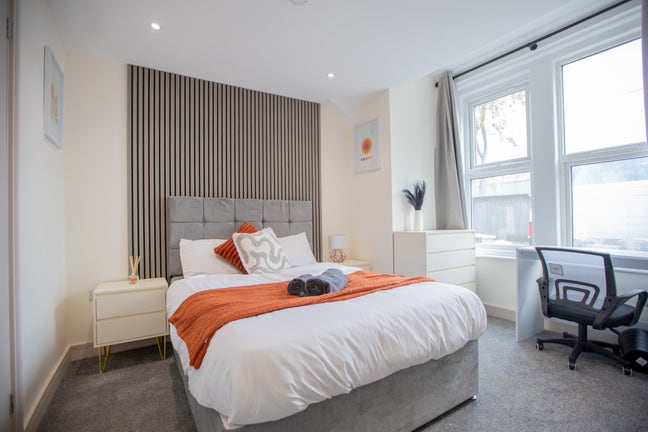 🚨 Just Launched! Stunning 7-Bed All-En-Suite  Main Photo