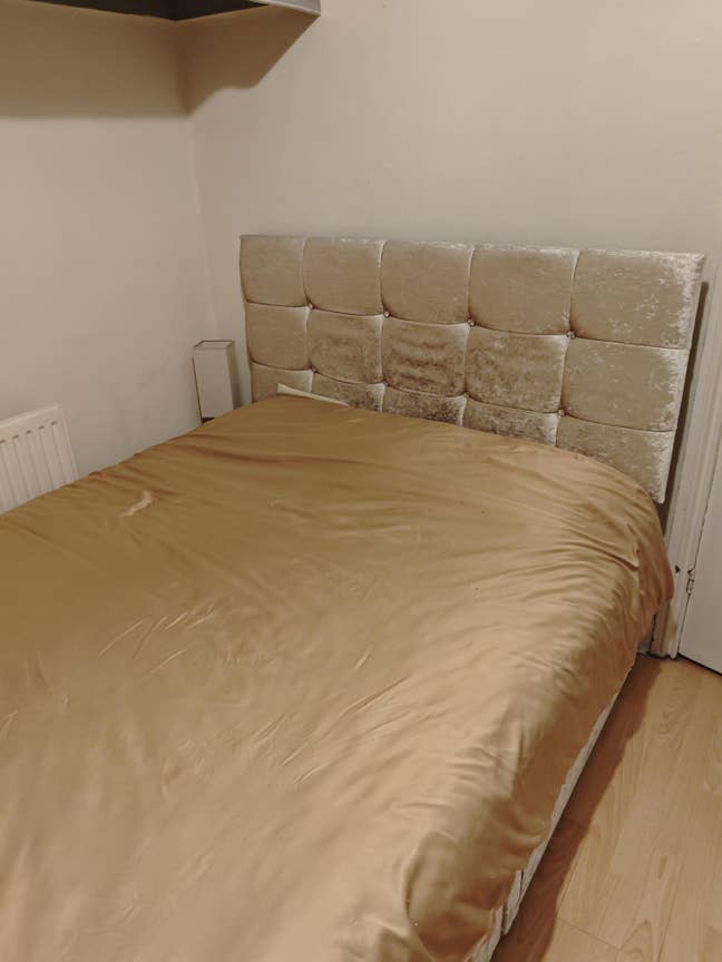 Cosy room for a single person available  Main Photo