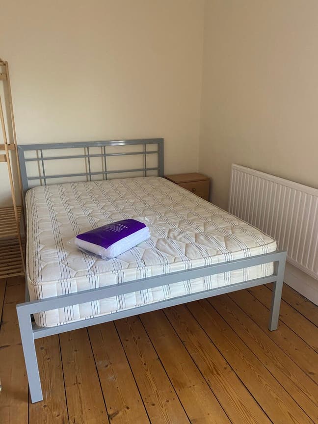 Spacious Double Room Near CIty-Center Main Photo