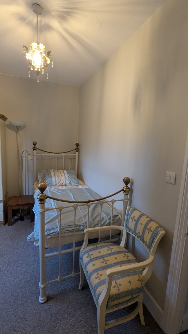 Mon- Fri or short term 24/48/72 hours + Main Photo