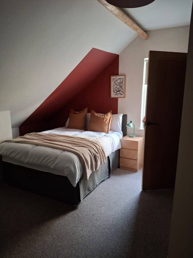 6 Bedroom all ensuites house in Gloucester Main Photo