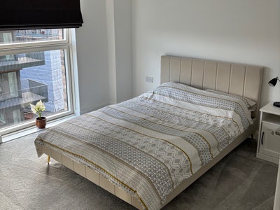 Double En-suite Room Kidbrooke Village Main Photo