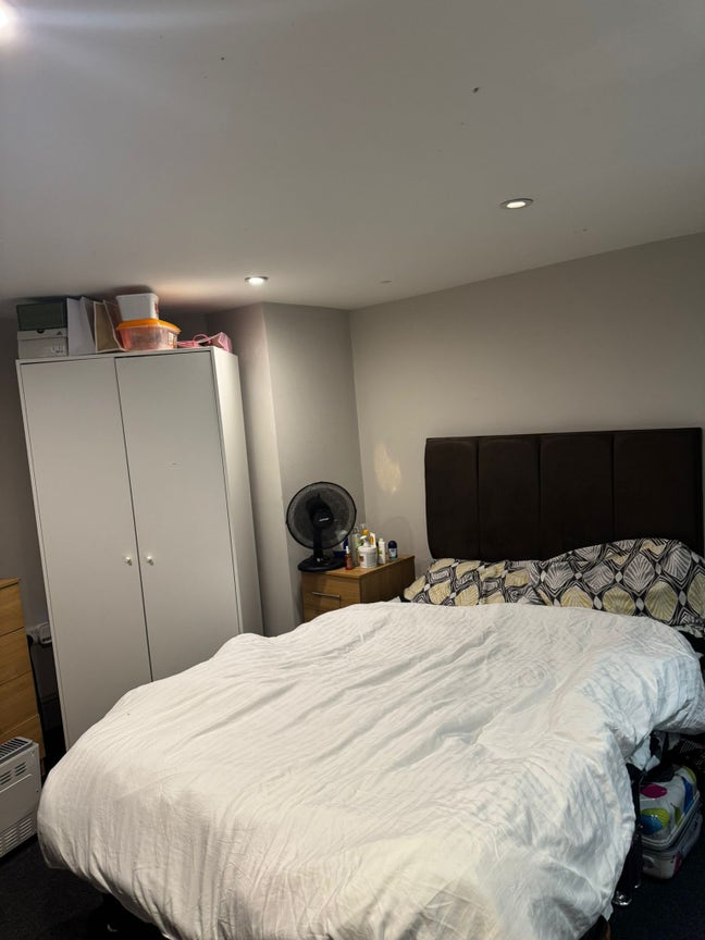 Spacious Ensuite Double Room in Salford M5  Main Photo