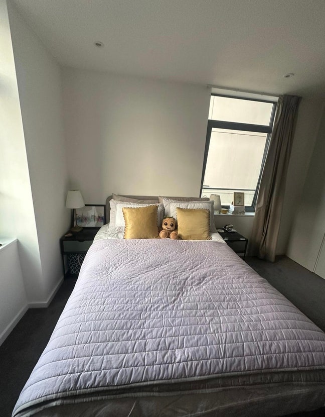 Large En-Suite Room – East Village, Stratford Main Photo