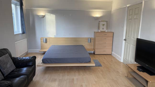 Grand Double, Bills, Parking & Broadband Included Main Photo