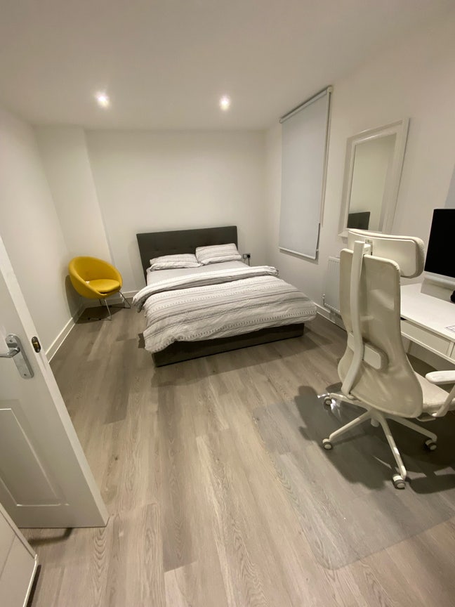 Queen size en-suite Main Photo