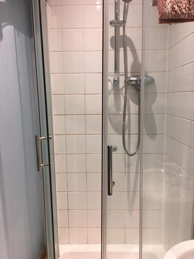 Nice bright room in cost cottage on the canal Main Photo