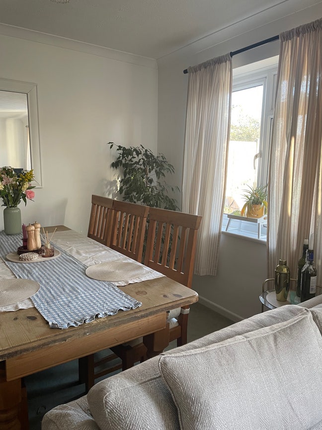 Double room in a house to rent Main Photo