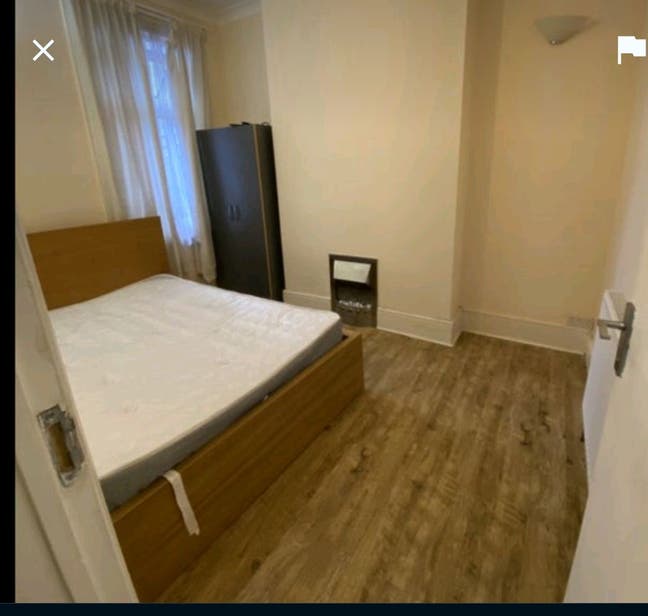 Double room available for 1 person Main Photo