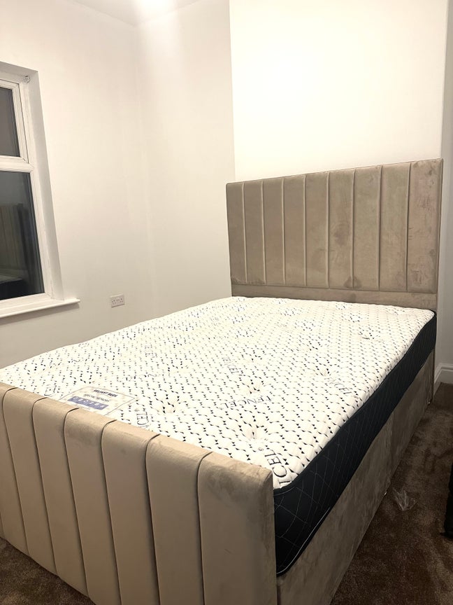 New Clean Double Room for Rent for 1 person  Main Photo