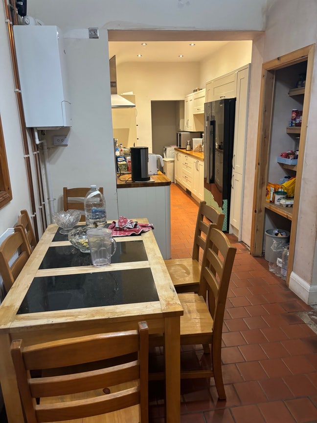 Spacious Double Room Main Photo