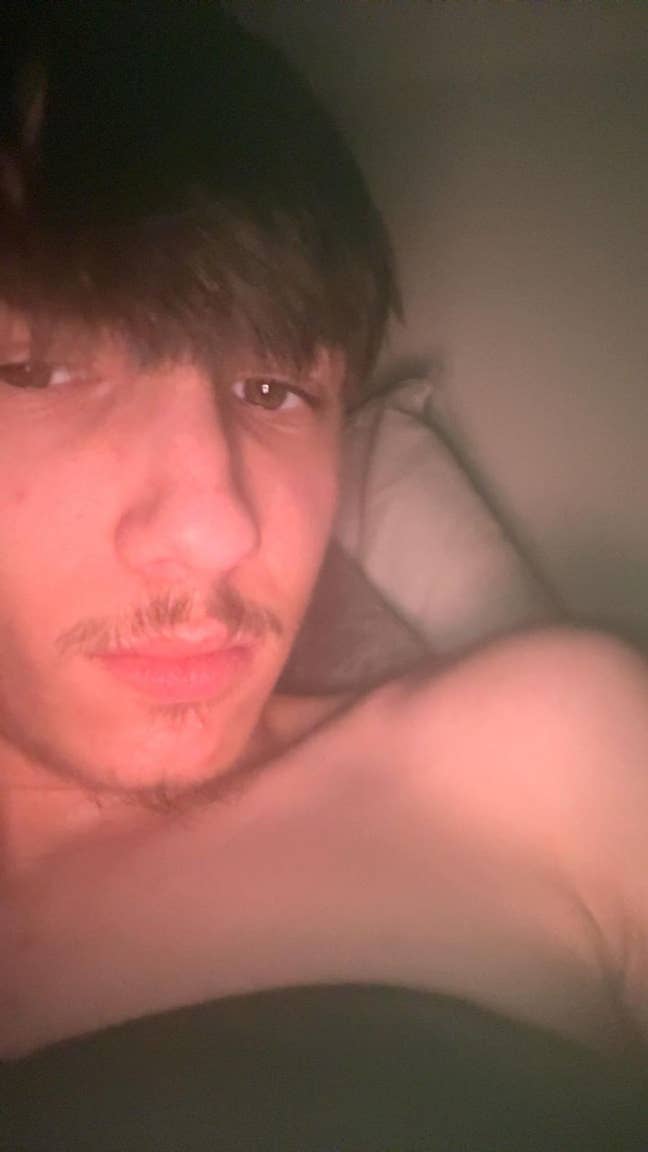 Professional Male seeks a double room Main Photo