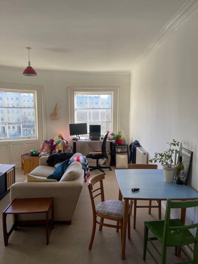 Lovely Double Room on Brunswick Square Main Photo