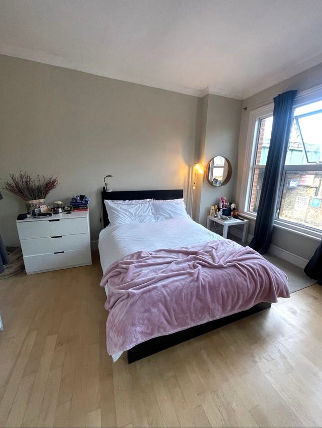 Spacious, Girly Fulham House Main Photo