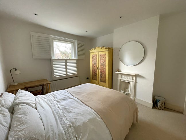 Lovely room in large, period property Main Photo