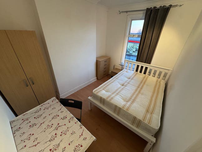 Double Room Available in Stratford E15 *.* Main Photo