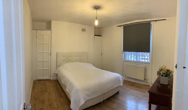 Spacious double room with garden view  Main Photo