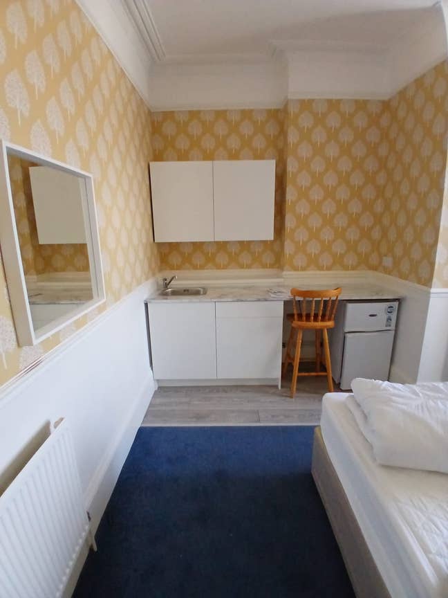 Self-Contained Studio - all bills included Main Photo