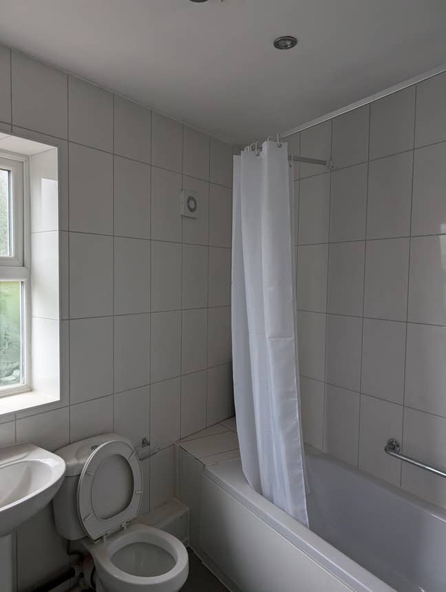 2 bedroom flat  Main Photo