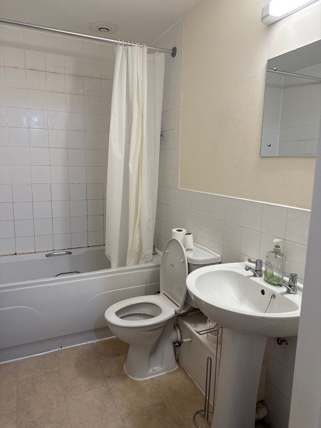 Double room available Main Photo