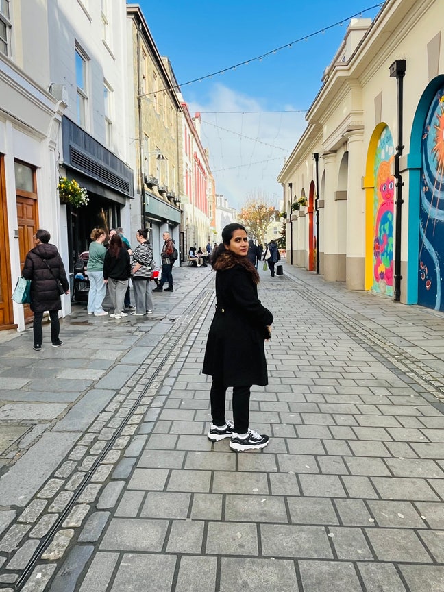 Looking for room Main Photo