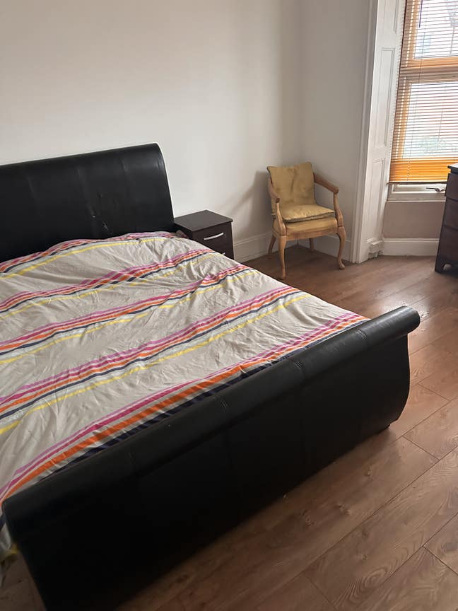 Spacious Double Room to Rent – All Bills Included  Main Photo