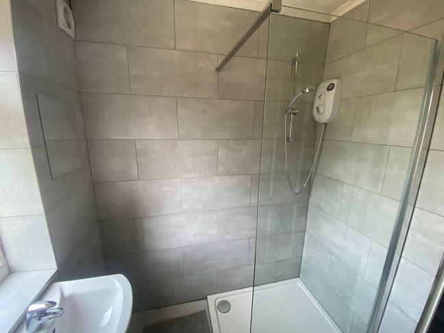 Room to Let Feltham Lovely 2 Room Unit Available I Main Photo