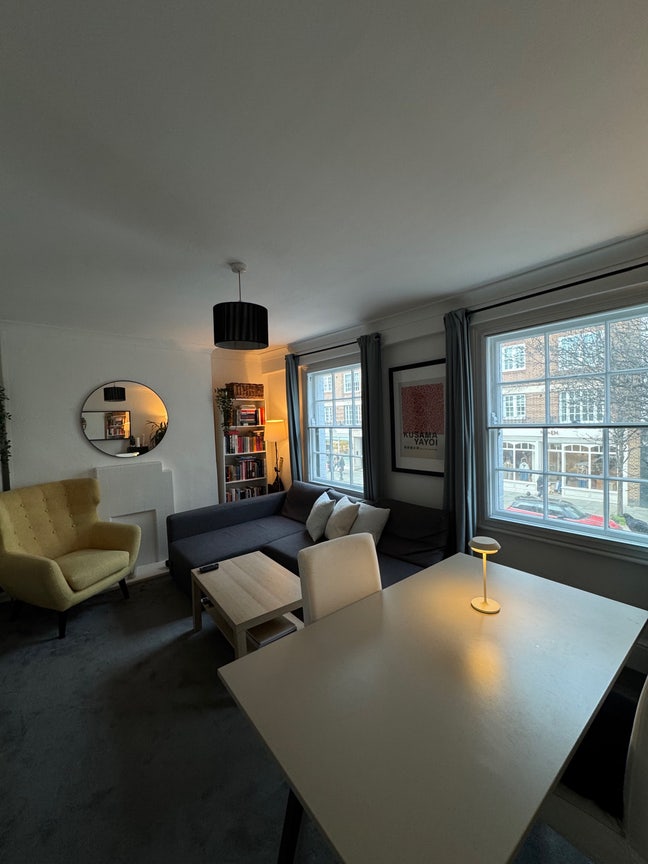 Quiet Double Room - King’s Road Chelsea Main Photo